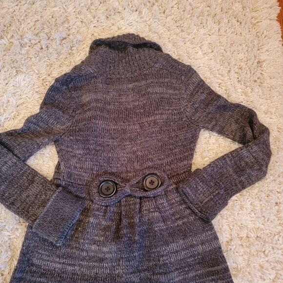 Brown Sweater Size Small - Picture 8 of 8